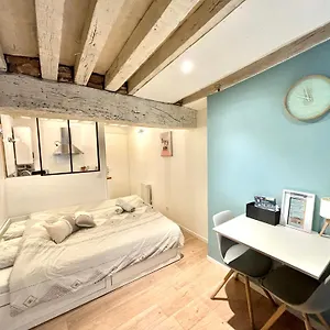 Appartement Dans Quartier Historique De Moulins France