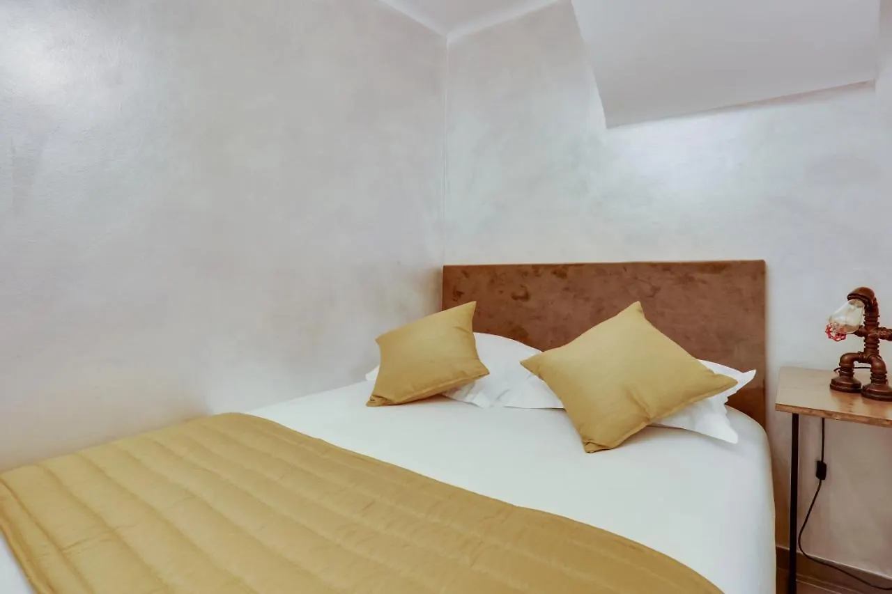 Roissy Appartements 0*, Roissy-en-France